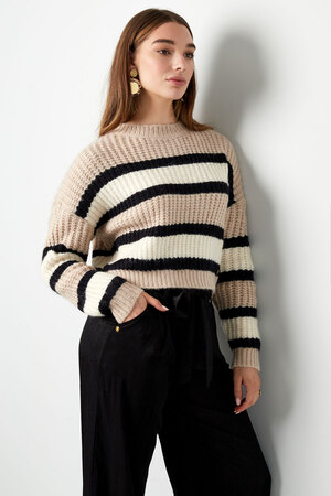 Knitted three-color sweater with stripe - orange pink h5 Picture12